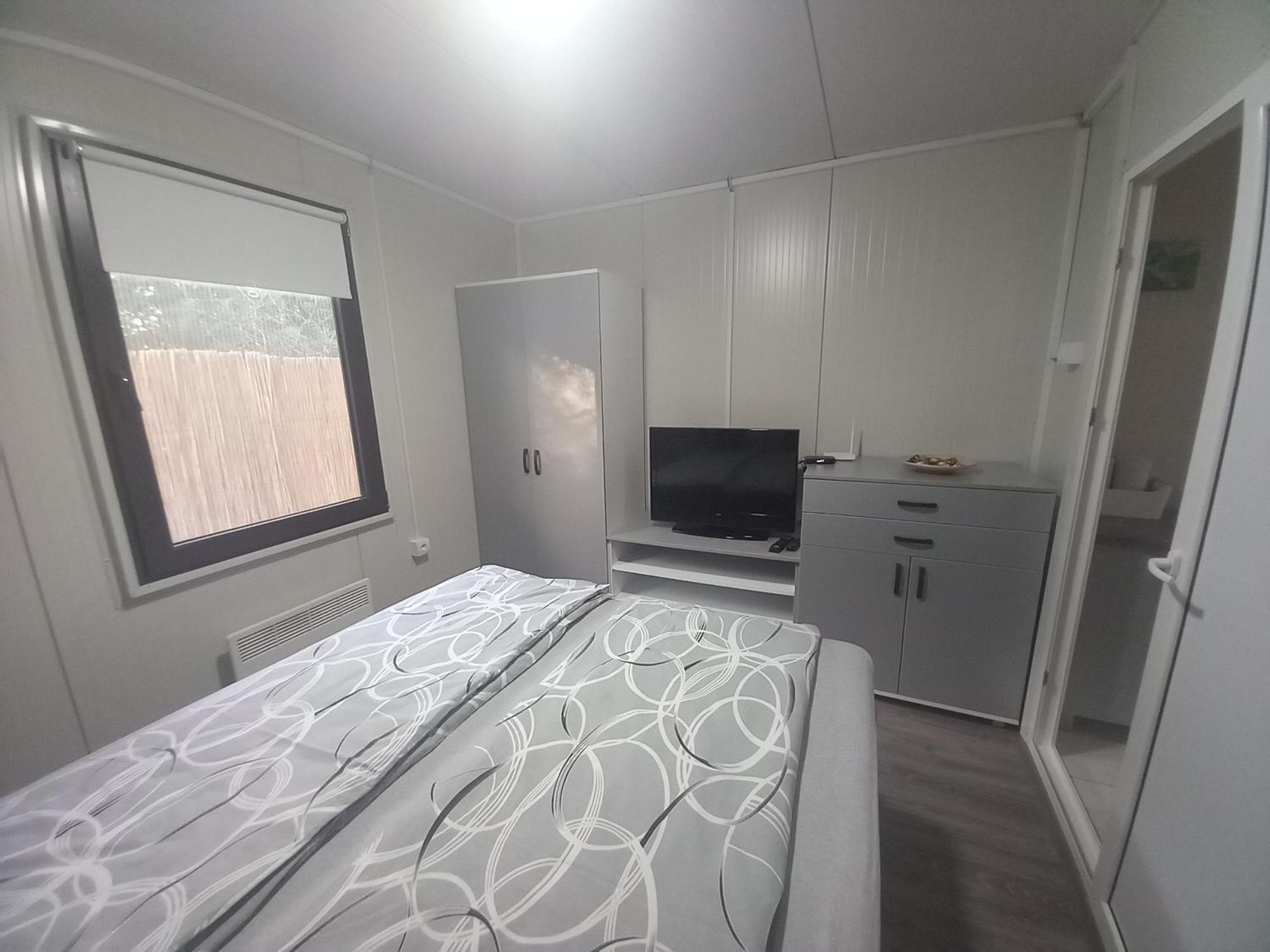 Rita Apartman & Studio 兹雷尼亚宁 外观 照片